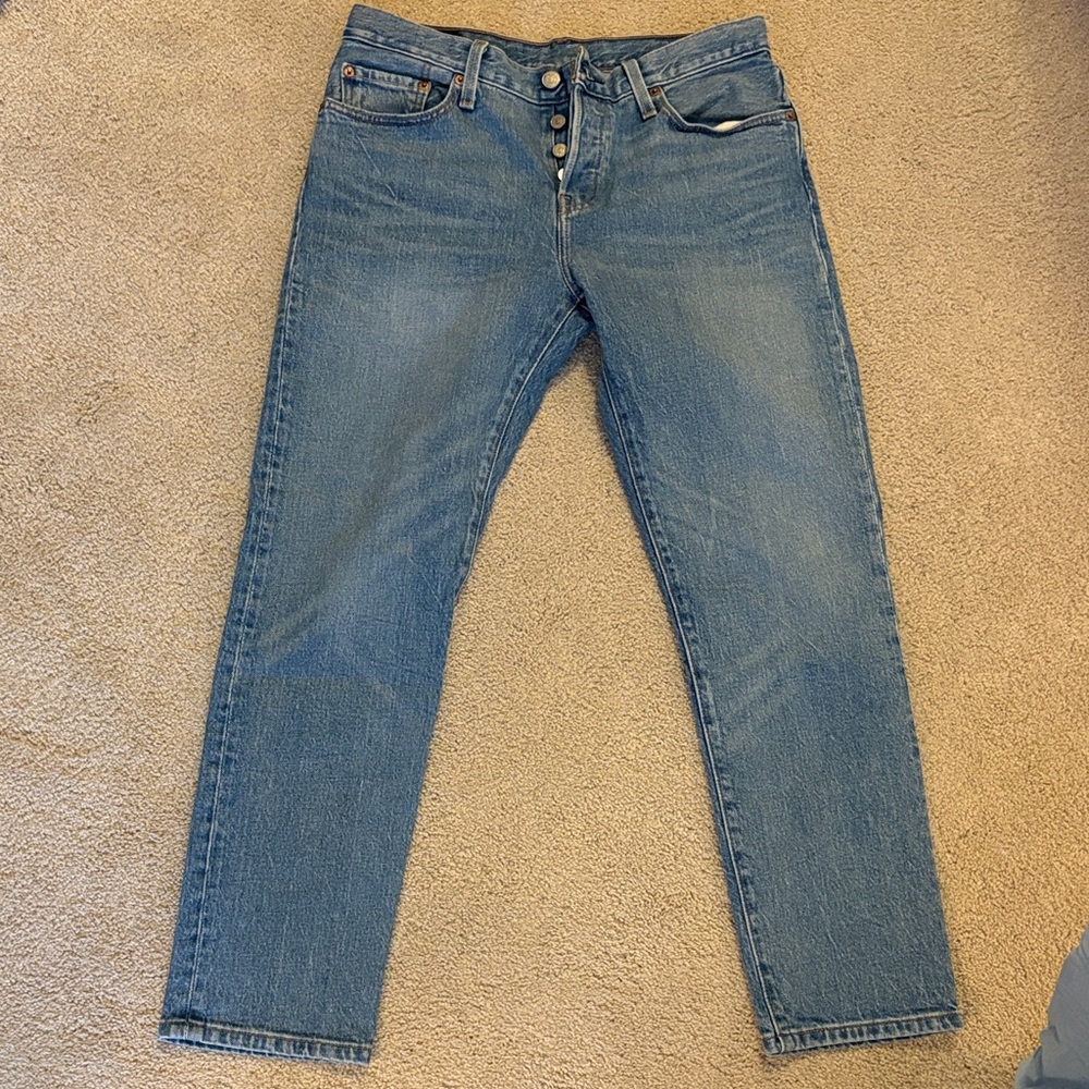 Classic Levi 501s straight leg (27x27) mislabeled